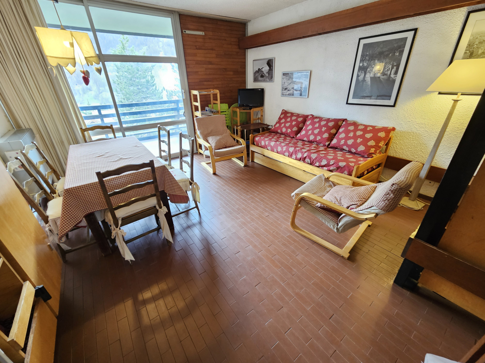 Image_1, Studio, Chantemerle, ref :142/04