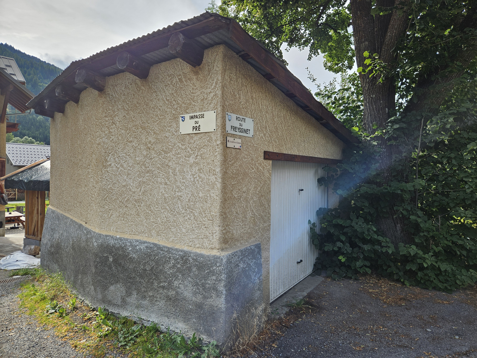 Image_2, Garage, Le Monêtier-les-Bains, ref :225/06