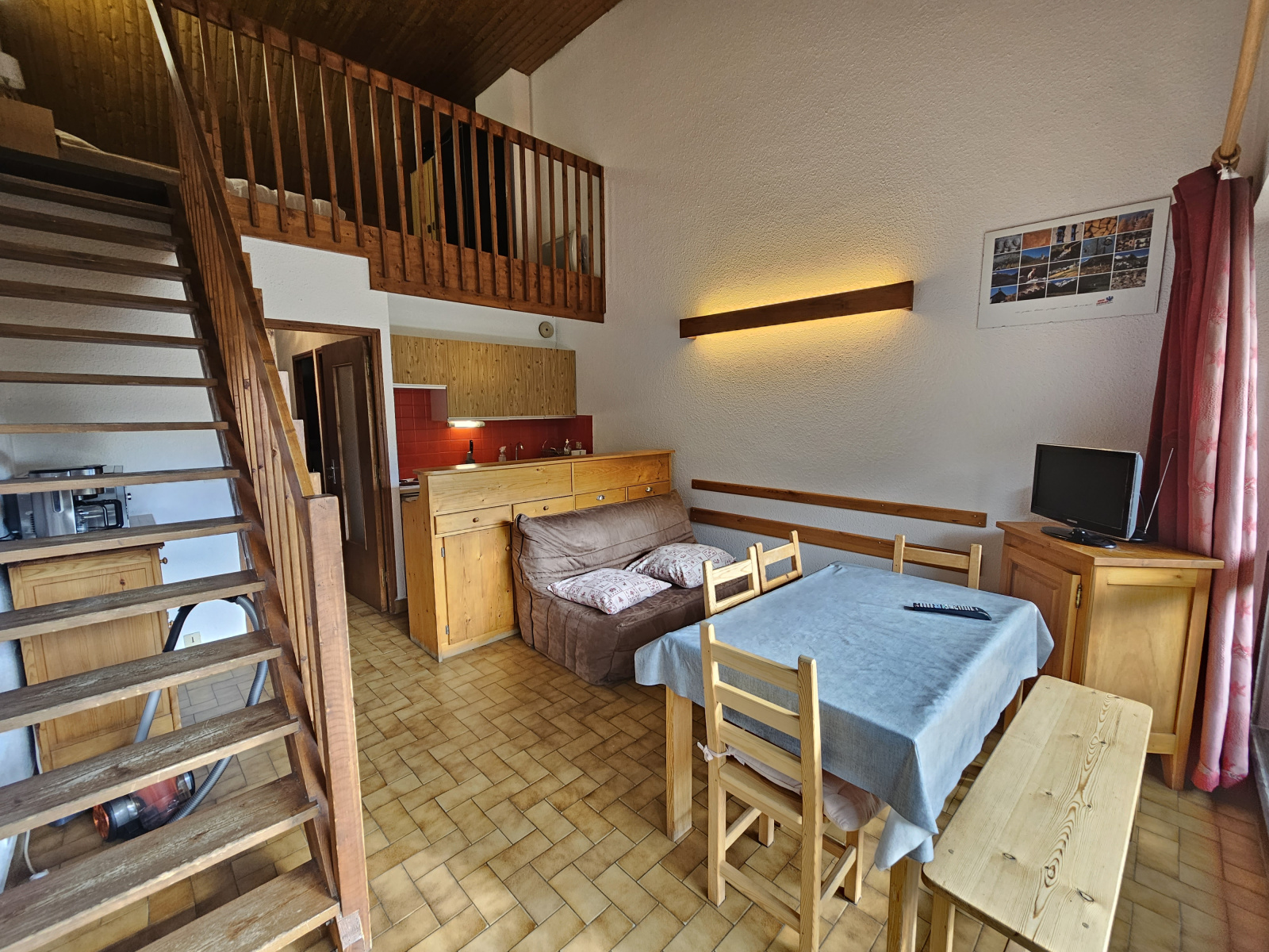 Image_8, Immeuble, Saint-Chaffrey, ref :160/10