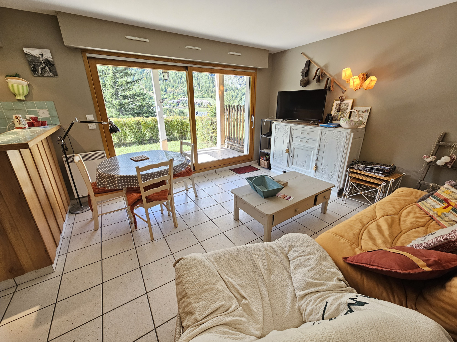 Image_1, Rez de jardin, La Salle-les-Alpes, ref :203/09